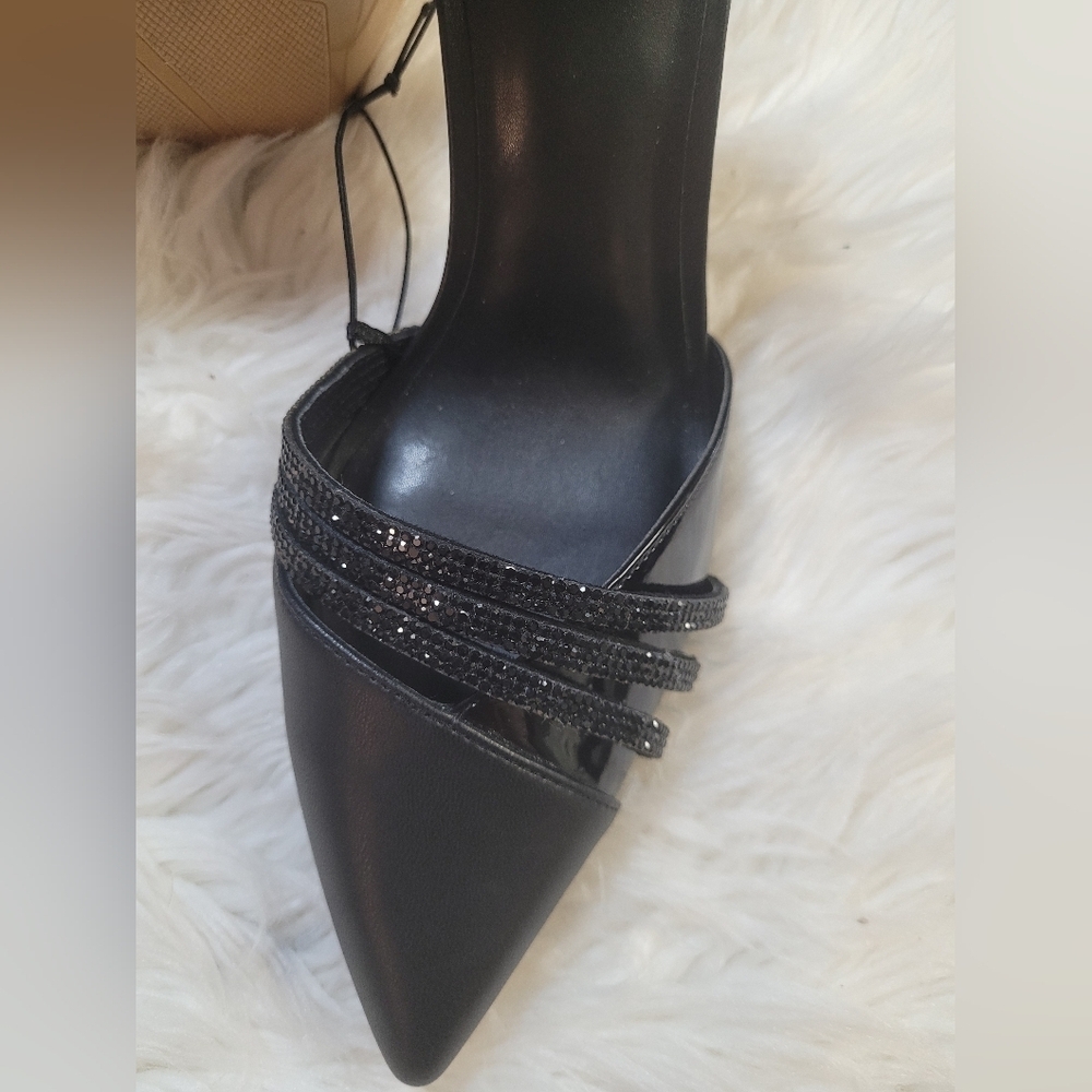 Elegant Black Women's Heels - Picture 6 of 9
